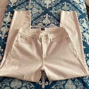 NWOT GAP DENIM WHITE JEANS, TRUE SKINNY, SIZE 10/30R